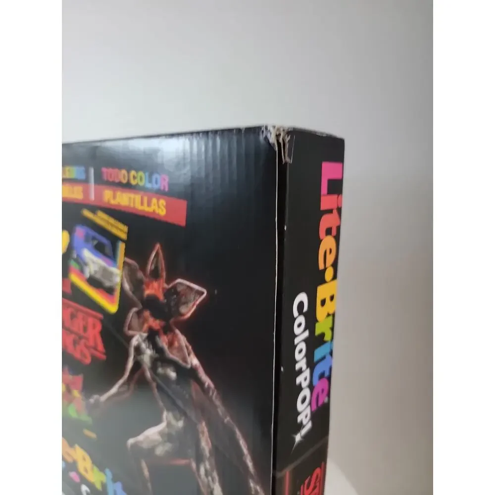 Stranger Things Lite-Brite ColorPop Netflix Edition 650 Mini-Pegs Eleven NIB